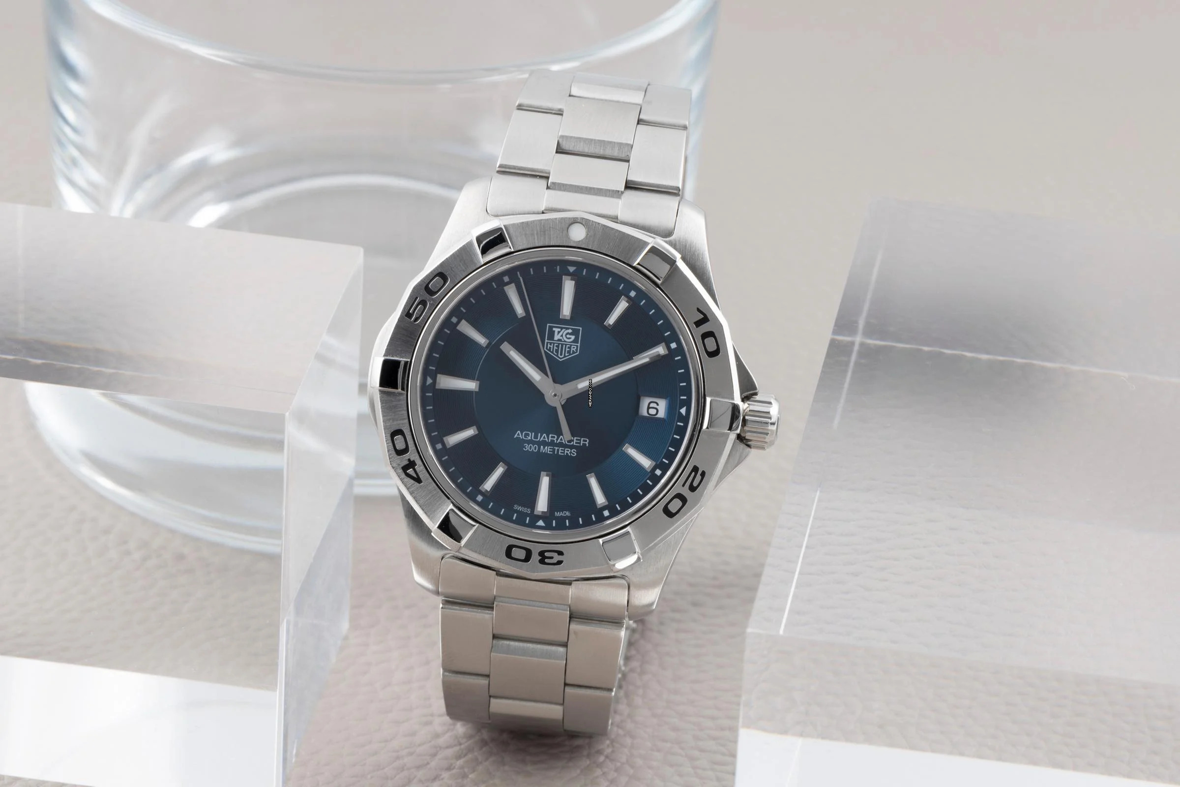 TAG Heuer Aquaracer 300M Blue Dial Edelstahl Quarz Herrenuhr Ref. WAP1112