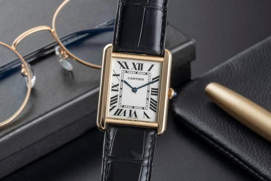  Cartier Tank Solo 18k (0,750) Gold Quarz Herrenuhr Ref. W1018855 B&P 2024 