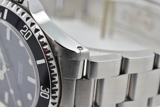  Rolex Submariner (No Date) 14060M - LC200 