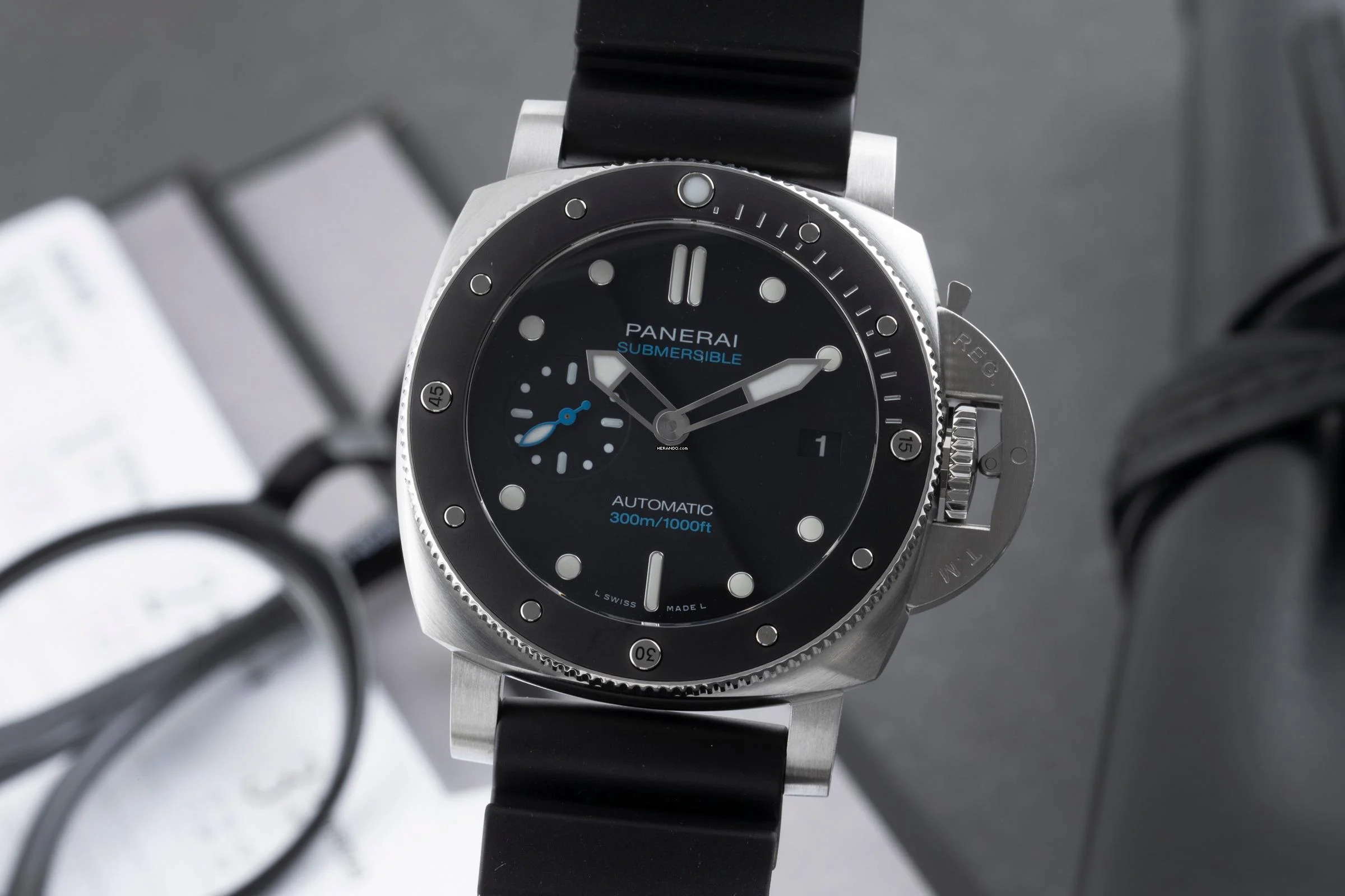  Panerai Submersible Automatik Herrenuhr Ref. PAM02683 B&P 2023 