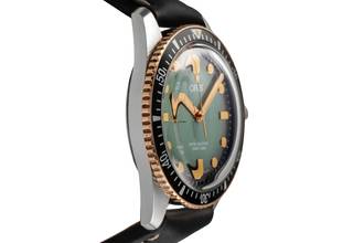 Thumbnail von Oris Divers Sixty Five X Momotaro Stahl / Bronze Automatik Herrenuhr Ref. 01 733 7707 4337 B&P