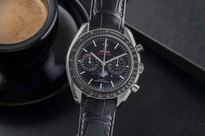  Omega Speedmaster Moonphase Moonwatch Mondphase 304.33.44.52.01.001 B&P 