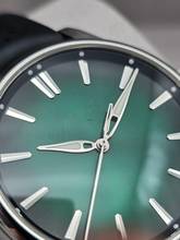 Thumbnail von H.Moser & Cie. Pioneer Centre Seconds 3201-1201 Cosmic Green Unworn/New Condition Full Set 12/2025