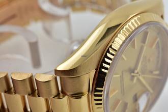 Thumbnail von Rolex Day-Date 36 Oyster Perpetual Day Date 18k Gold Champagner Dial 18078