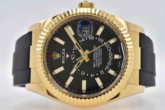  Rolex Sky-Dweller 326238 18k Yellow Gold Black Dial Full Set 