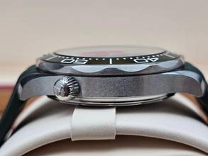 Thumbnail von Omega Seamaster Diver 300 M Master Chronometer 210.32.42.20.10.001 Green Dial Very Good Full Set 1-2023