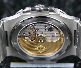 Thumbnail von Patek Philippe Nautilus Steel - Blue New Calibre - like New - Fullset - 2020