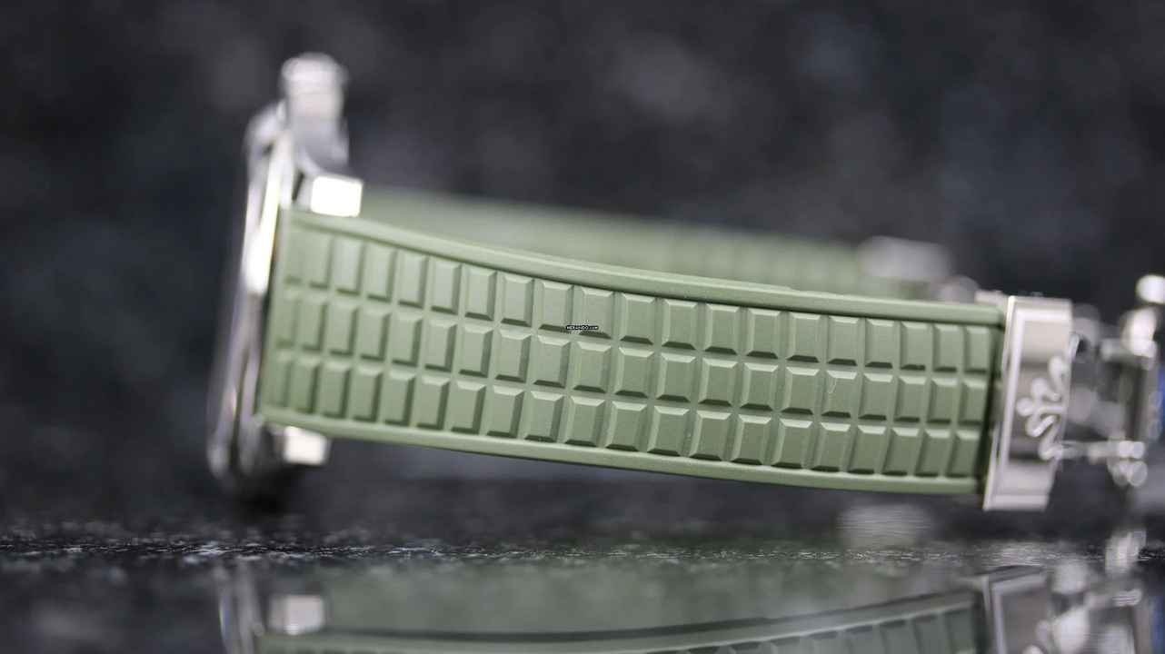  Patek Philippe Aquanaut Luce Green - like New - Fullset - 2023 