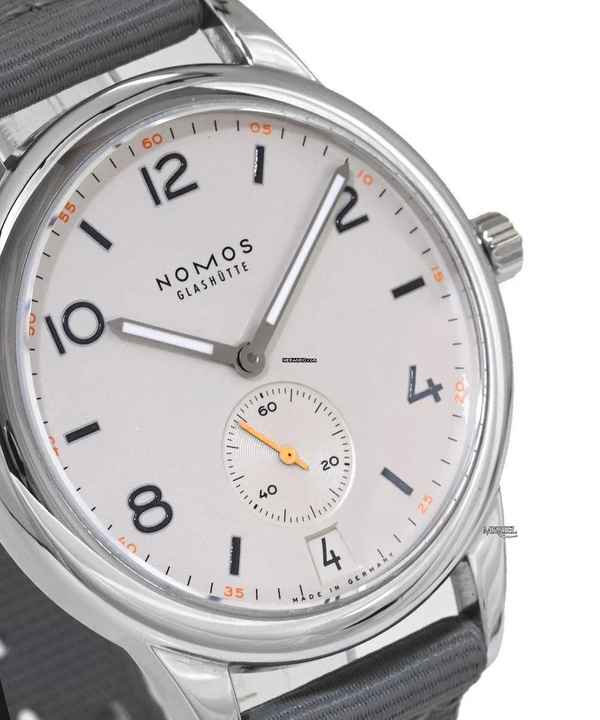  NOMOS Club Automat Datum Ref. 775 