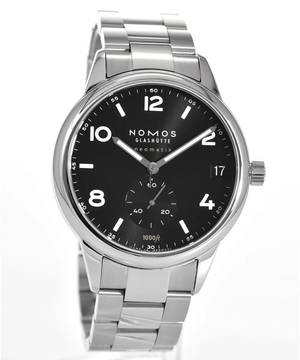  NOMOS Club Sport Neomatik 42 Datum Schwarz Ref. 781 