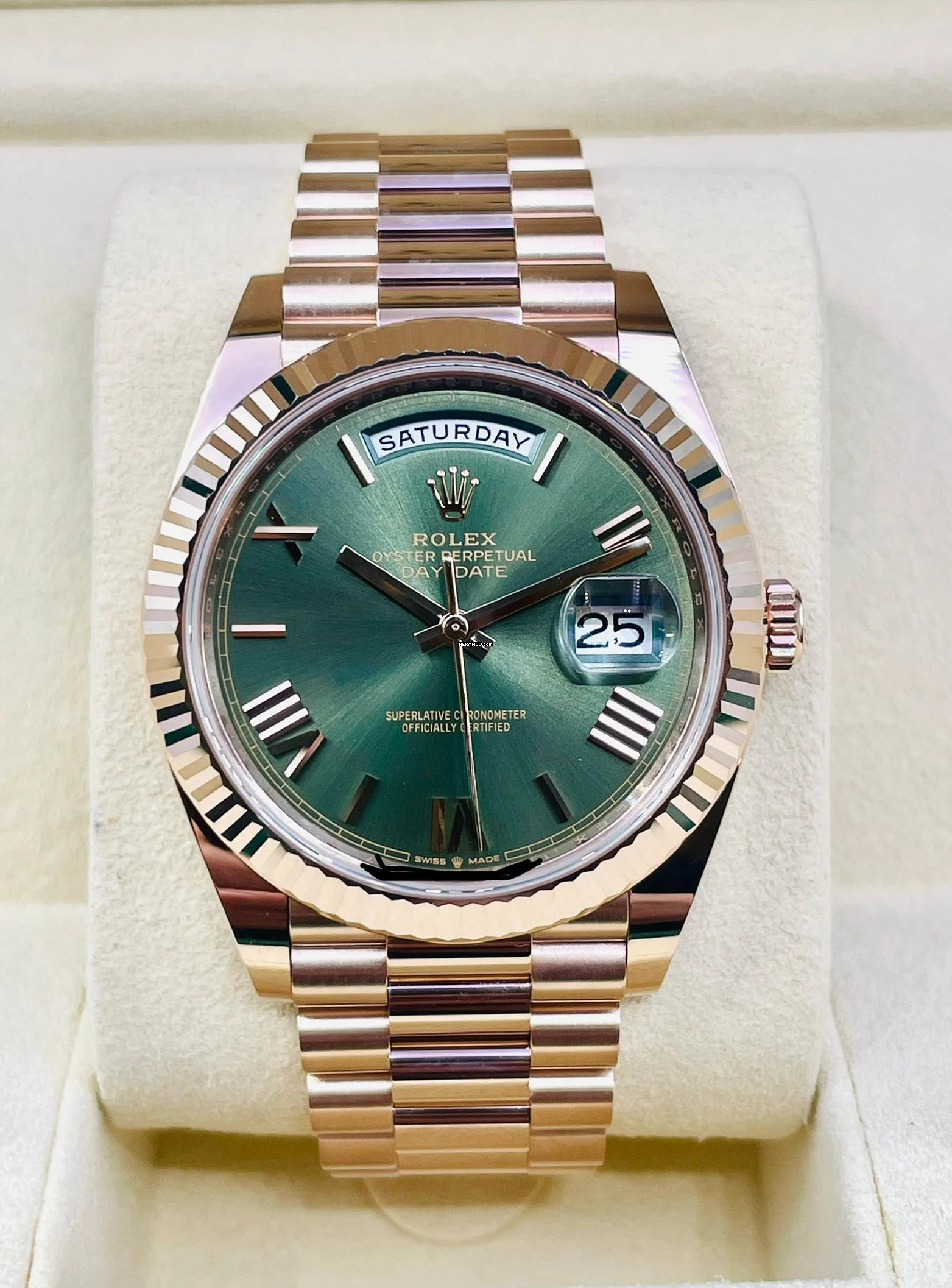 Rolex Day-Date 40 Rosegold Olive y.2025 REF:228235 Full Set Box+Papers MINT CONDITION Lc Austria