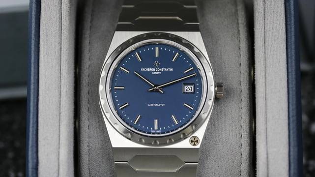  Vacheron Constantin 222 Historiques 222 4200h/222a-b934 Steel - Blue - New - Fullset - 01/2026 