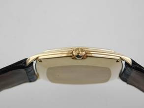 Thumbnail von Jaeger-LeCoultre Hexagon Herrenuhr massiv 18 Kt Gebgold Rarität Automatik Kaliber 900 seltenes Modell TV Screen XL Hexagon