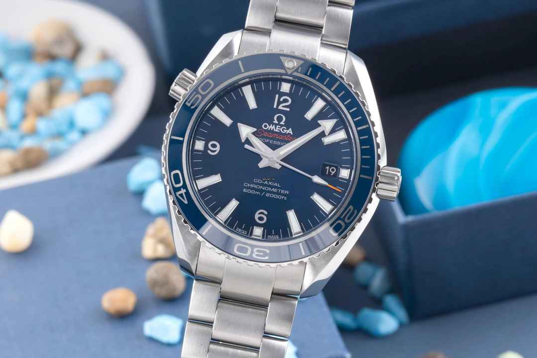  Omega Seamaster Planet Ocean Titan Automatik Herrenuhr Ref. 232.90.42.21.03.001 B&P 2016 