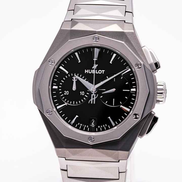  Hublot Classic Fusion Chrono Orlinski 41 – 549.NI.1270.RX.ORL23 – NEW & Unworn – 2025 Full Set 