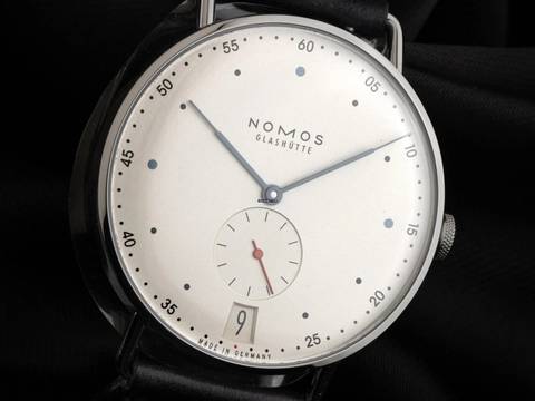  NOMOS Metro 38 Datum Glashütte Metro Datum Ref.1102 2019 Full Set wie Neu Metro 