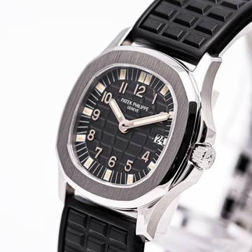  Patek Philippe Aquanaut Lady 30 Black – 4960A-010 – like NEW – 04.2000 Full Set 