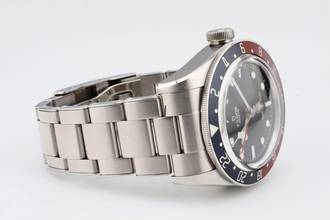 Thumbnail von Tudor Black Bay GMT Pepsi Black Dial - Limited Edition MONACO Police / Sûreté Publique - With Box And Papers - 79830RB 2022