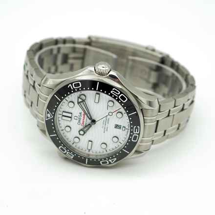  Omega Seamaster Diver 300 M 210.30.42.20.04.001 