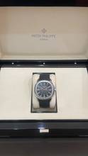 Thumbnail von Patek Philippe Aquanaut (with first buying receipt) NEW,UNWORN + BOX&PAPERS + NEW Clasp and Movement