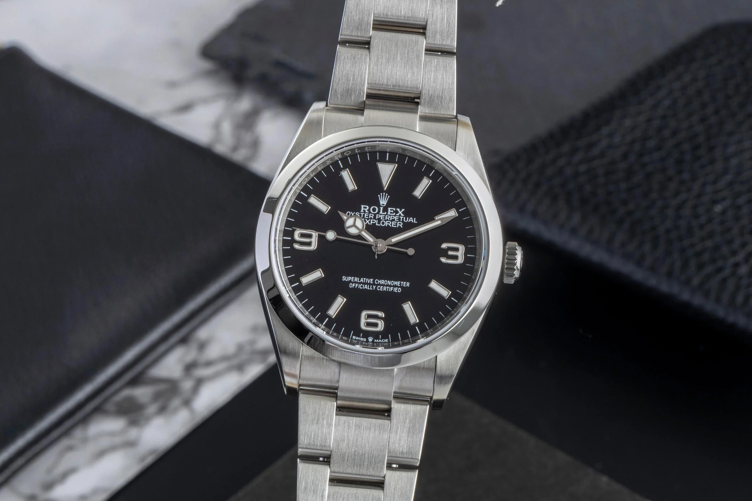  Rolex Explorer Oyster Edelstahl Automatik Herren Ref. 124270 Box & Papiere 2021 