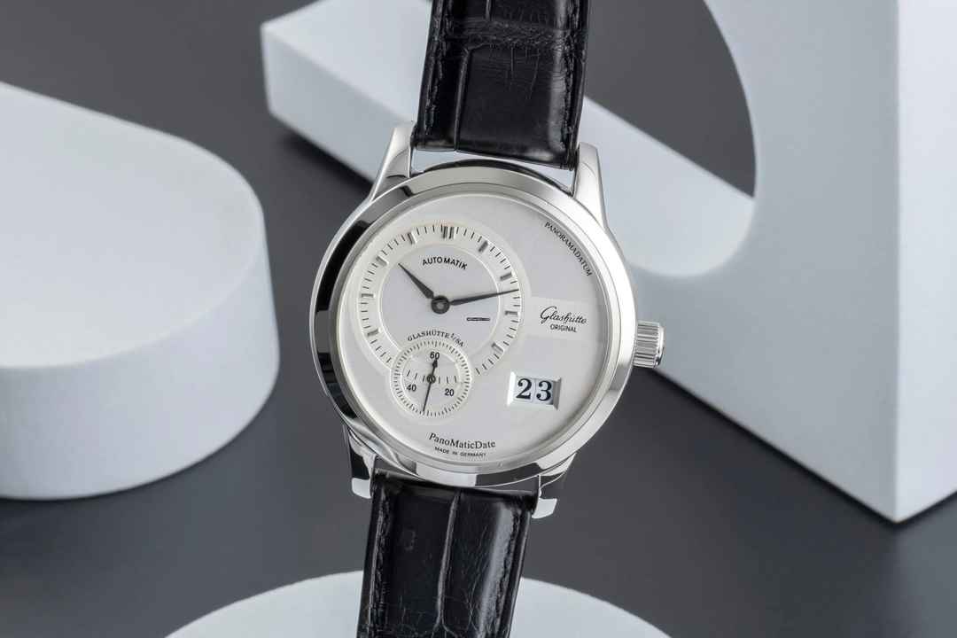  Glashütte Original PanoMaticDate Stahl Automatik Herrenuhr Ref. 90-01-02-02-04 