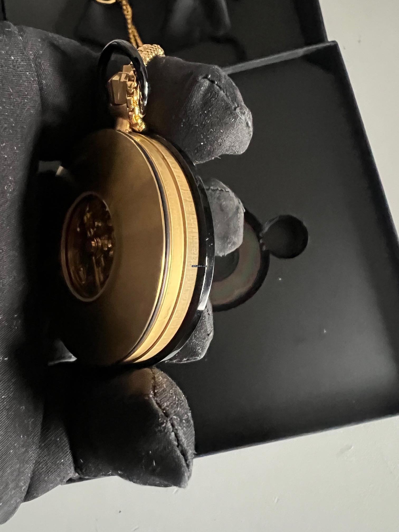 Thumbnail von Fob Paris R40 z złotą łańcuszkiem