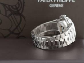 Thumbnail von Patek Philippe Nautilus 5980/1a Blue Dial - Punzone Di Ginevra Like New - Full Set 2009 Ita