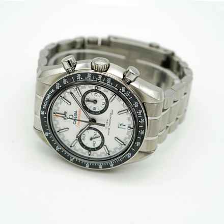  Omega Speedmaster Racing 329.30.44.51.04.001 