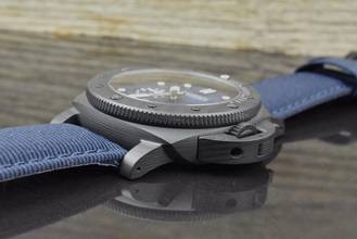 Thumbnail von Panerai Submersible Quarantaquattro Carbotech Blu Abisso PAM01232 ungetragen - 2025