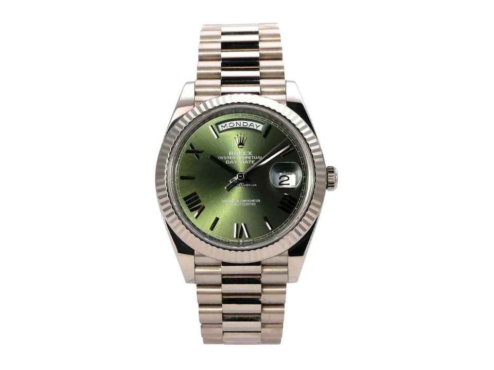  Rolex Day-Date 40 Weißgold 228239 Zifferblatt Olivgrün Römisch 