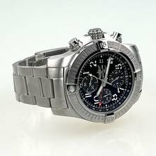 Thumbnail von Breitling Avenger Chronograph GMT 45 Automatik Stahl neuwertig deutsche Auslieferung EK 08/2023 Full Set inkl. Pricehangtag Lünettenschutz