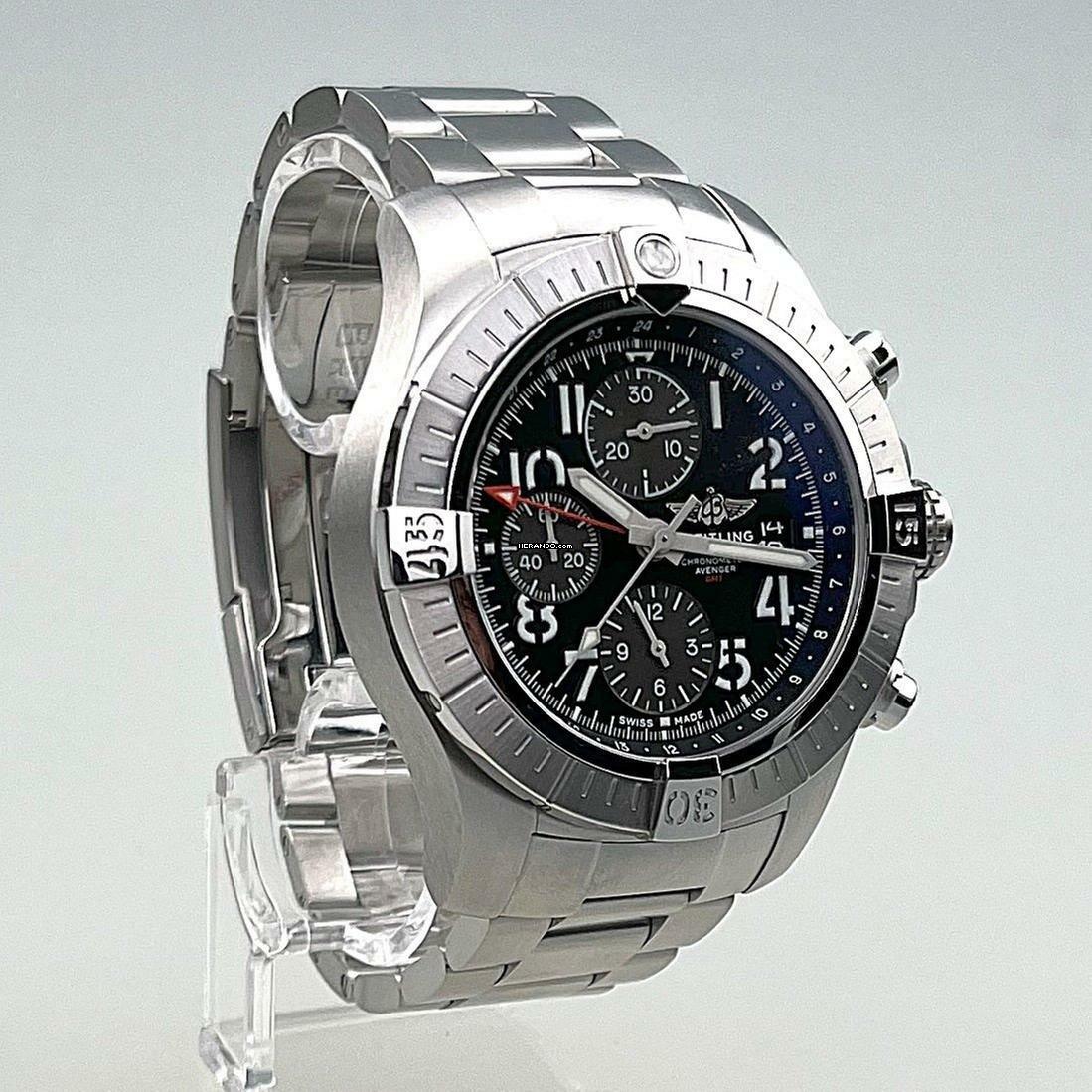  Breitling Avenger Chronograph GMT 45 Automatik Stahl neuwertig deutsche Auslieferung EK 08/2023 Full Set inkl. Pricehangtag Lünettenschutz 