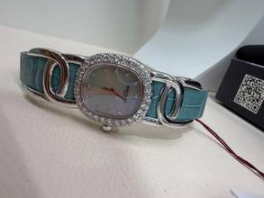 Thumbnail von Patek Philippe Ellipse d'Or Ladies Golden Ellipse New Old Stock Never Used!