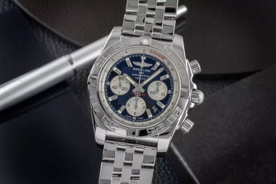  Breitling Chronomat 44 Chronograph Stahl Herren Automatik Ref. A011B67PA AB0110 
