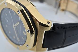 Thumbnail von Audemars Piguet Royal Oak Offshore Triple Calendar Date 18k Yellow Gold 25808