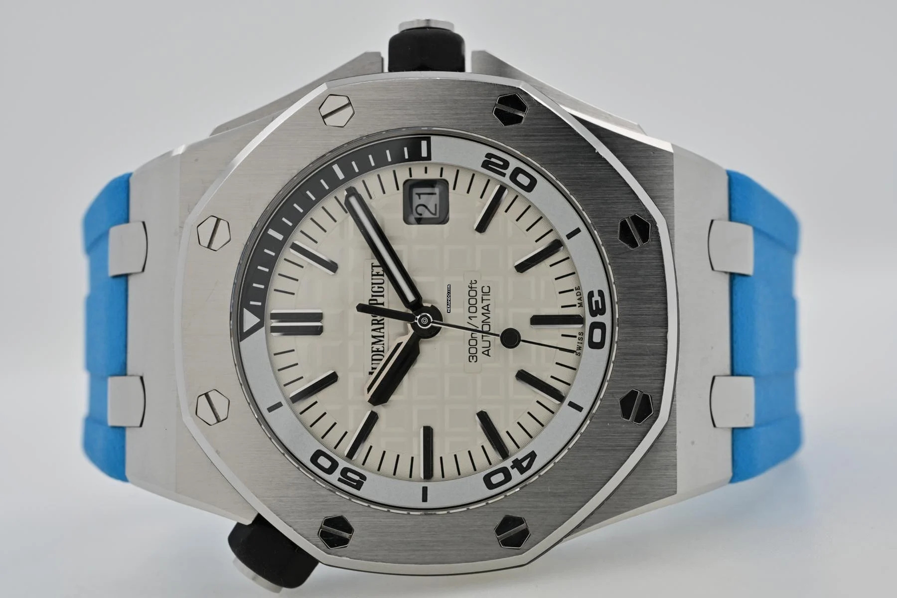  Audemars Piguet Royal Oak Offshore Diver Silver Dial 15710ST.OO.A002CA.02 