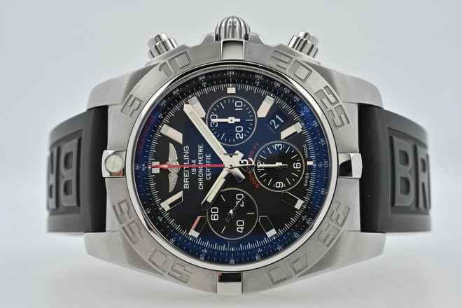  Breitling Chronomat 44 B01 AB0110 Black Dial 