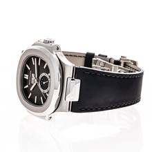 Thumbnail von Patek Philippe Nautilus Annual Calendar – 5726A-001 – like NEW – 12/2012 Full Set