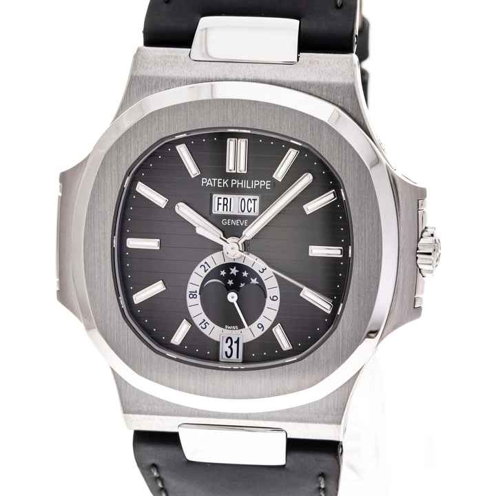  Patek Philippe Nautilus Annual Calendar – 5726A-001 – like NEW – 12/2012 Full Set 
