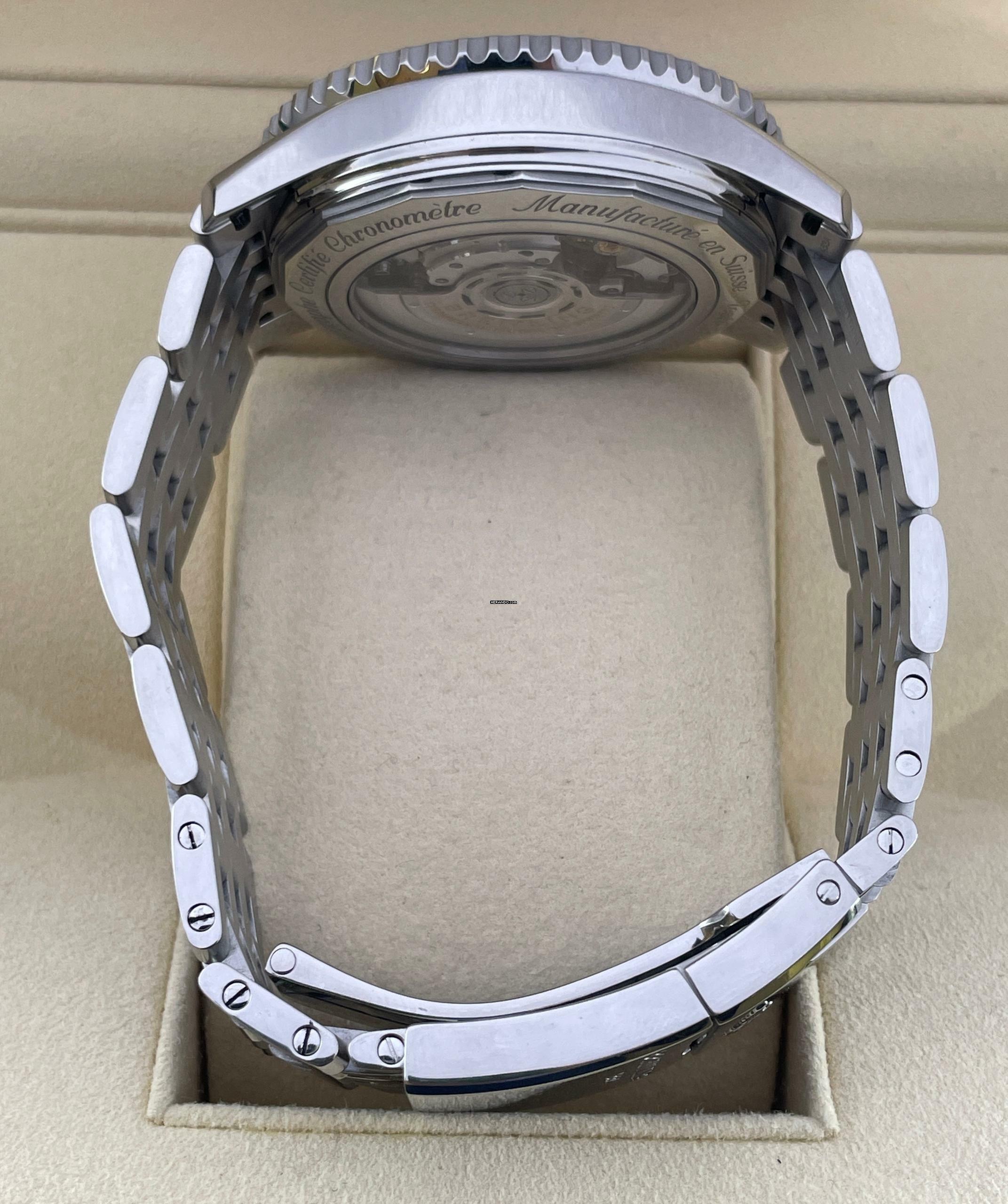 Thumbnail von Breitling Navitimer 1 B01 Chronograph 46 FULL SET WITH BOX AND PAPERS LIKE NEW year:2020