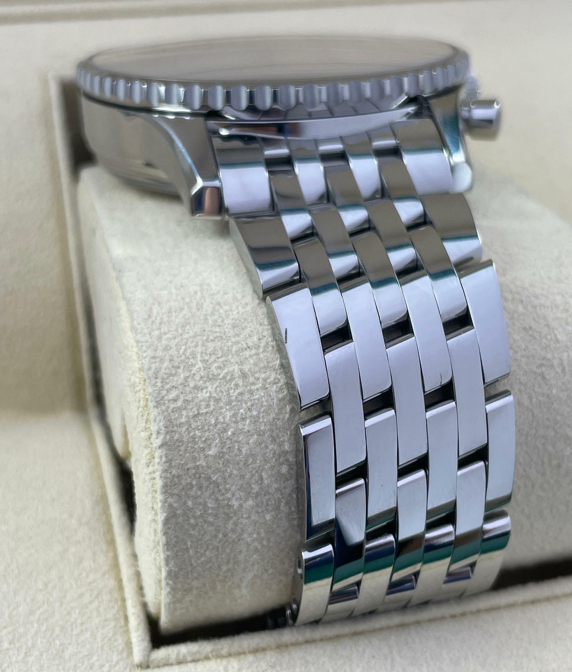 Thumbnail von Breitling Navitimer 1 B01 Chronograph 46 FULL SET WITH BOX AND PAPERS LIKE NEW year:2020