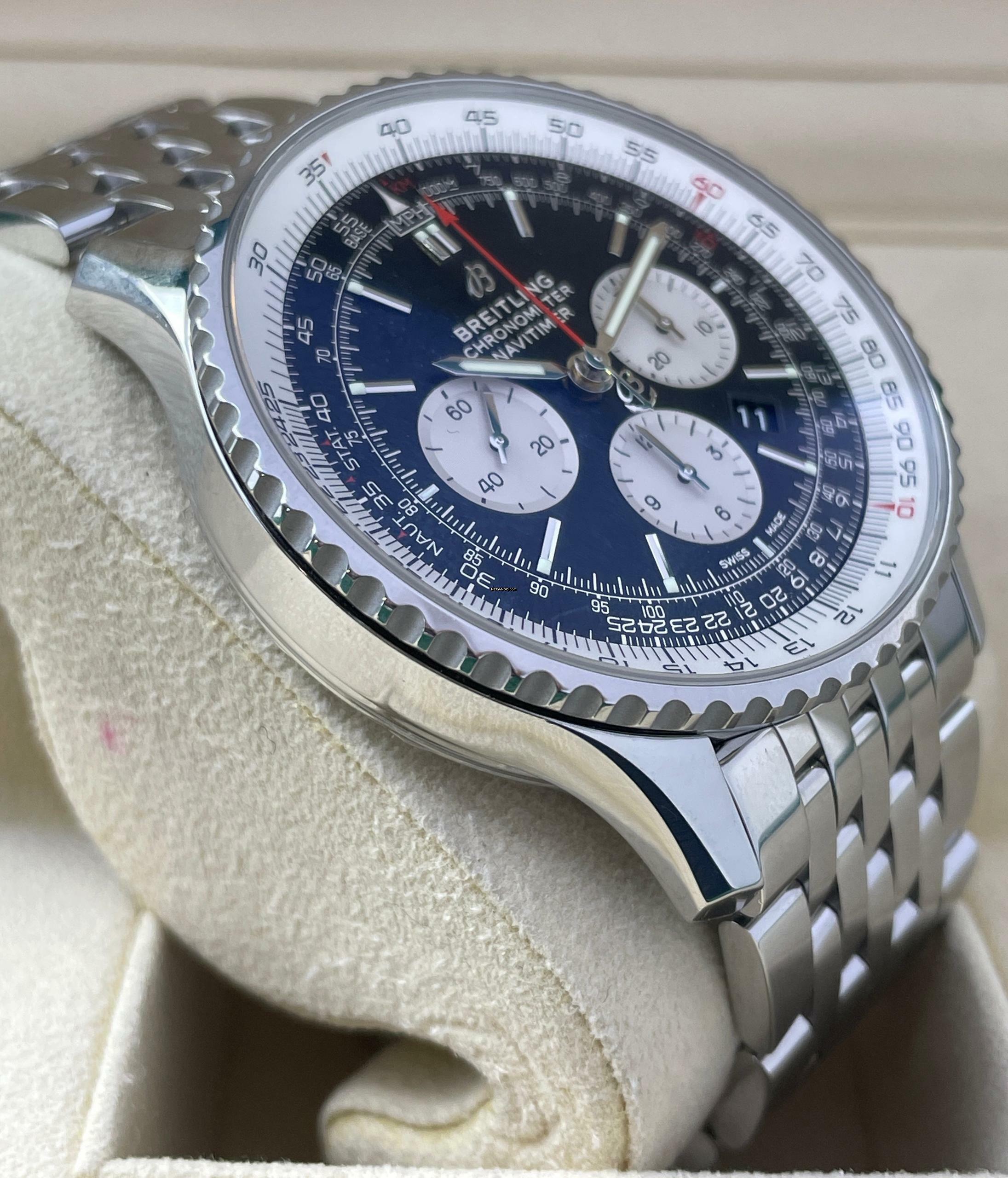 Thumbnail von Breitling Navitimer 1 B01 Chronograph 46 FULL SET WITH BOX AND PAPERS LIKE NEW year:2020