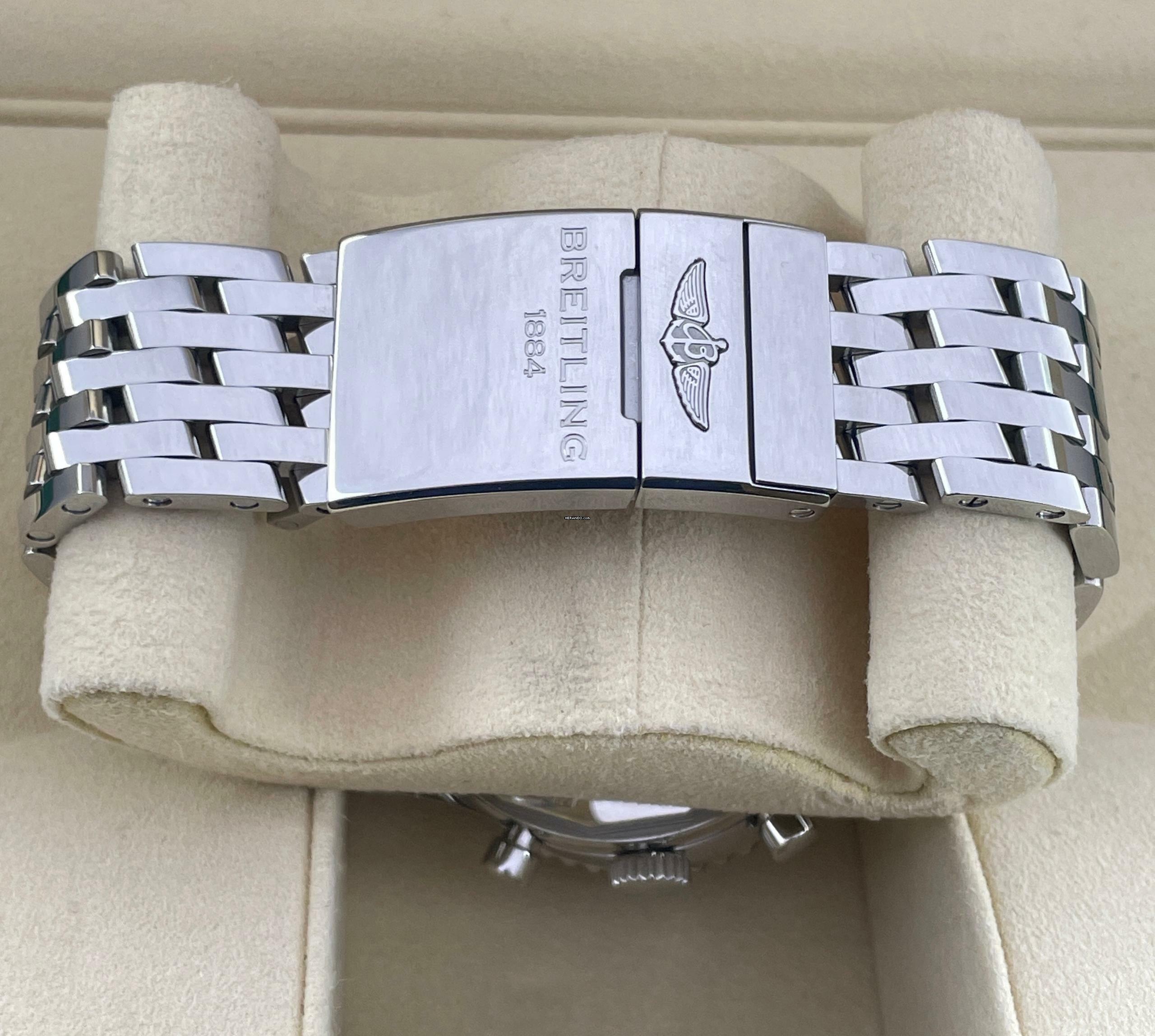 Thumbnail von Breitling Navitimer 1 B01 Chronograph 46 FULL SET WITH BOX AND PAPERS LIKE NEW year:2020