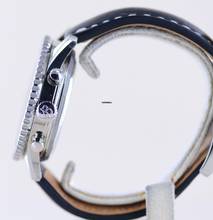 Thumbnail von Breitling Navitimer 01 Grey Stratos Chronograph 43 mm B01 Limited B+P NOS