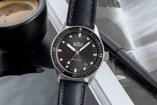  Blancpain Fifty Fathoms Bathyscaphe Stahl Automatik Ref. 5000-1110-B52A Papiere 