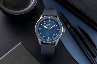 Thumbnail von Blancpain Fifty Fathoms Bathyscaphe Blue Keramik 5000-0240-NAOA B&P NP 14700 