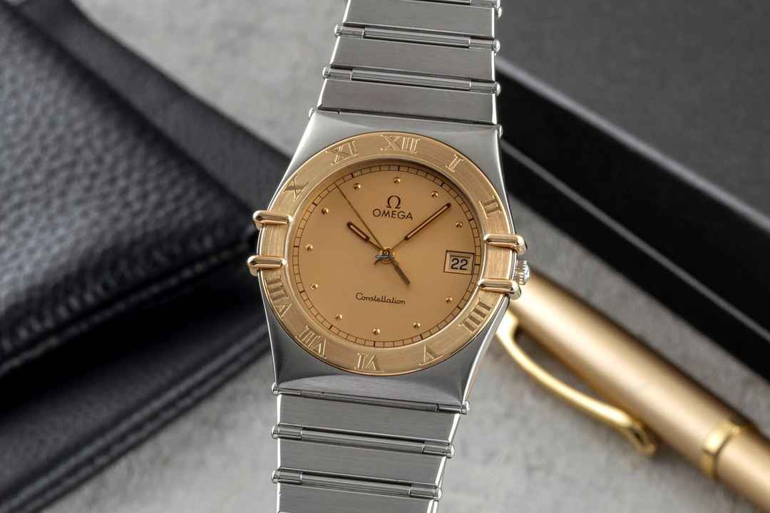  Omega Constellation Date White Stahl / Gold Medium Size Ref. 396.1076 Klassiker 