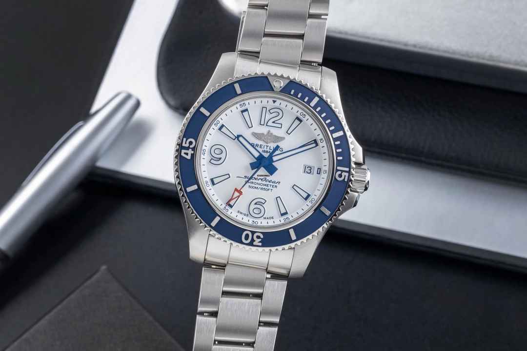  Breitling Superocean Stahl Automatik Herrenuhr Ref. A17366D81A1A1 B&P 2019 