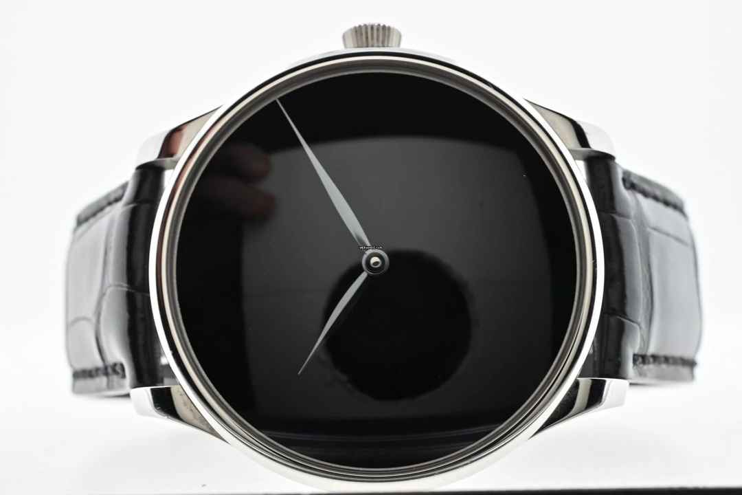 H.Moser & Cie. Venturer XL Vantablack Special Edition 2327-1213 